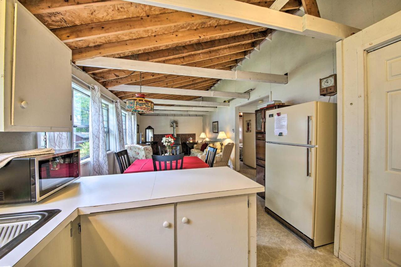 Rustic Retreat Across From Lake Family Friendly! Union Eksteriør bilde