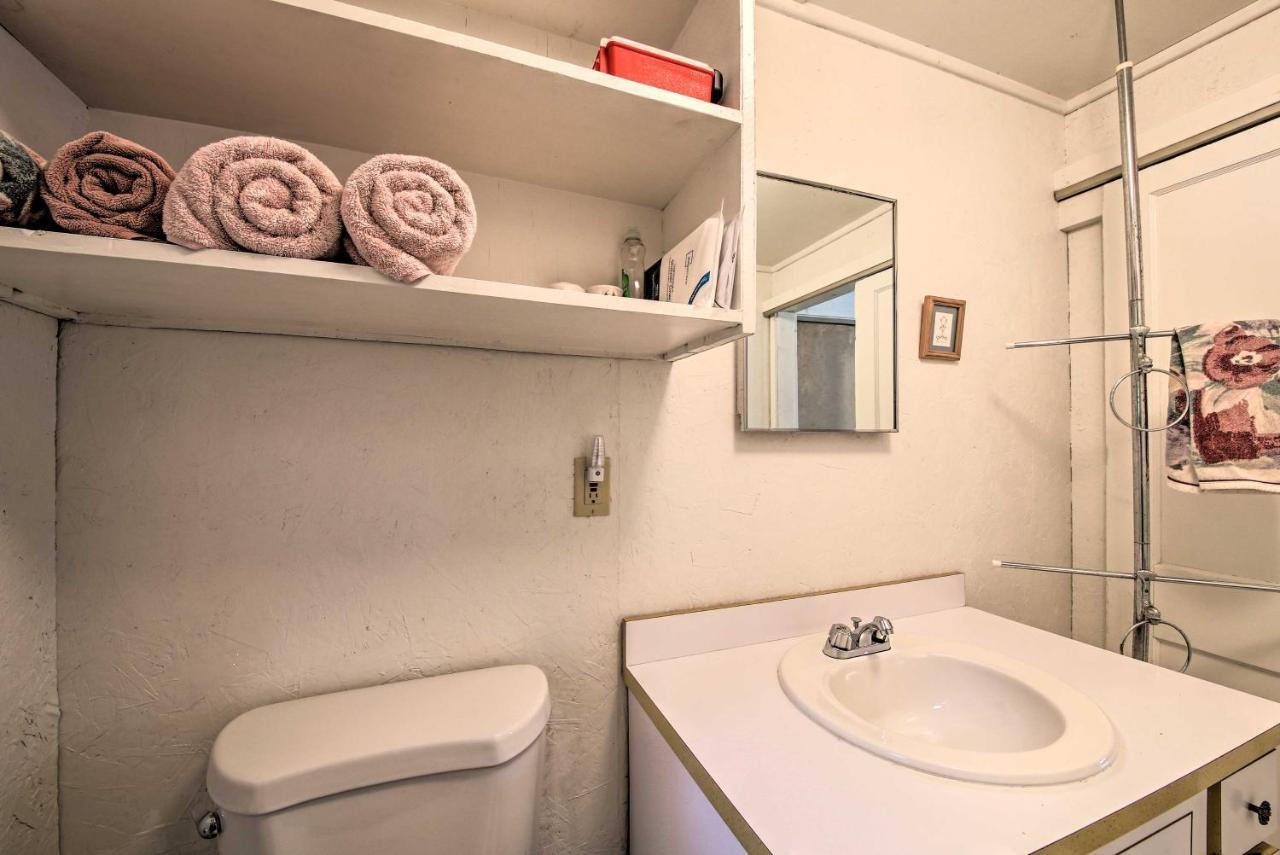 Rustic Retreat Across From Lake Family Friendly! Union Eksteriør bilde
